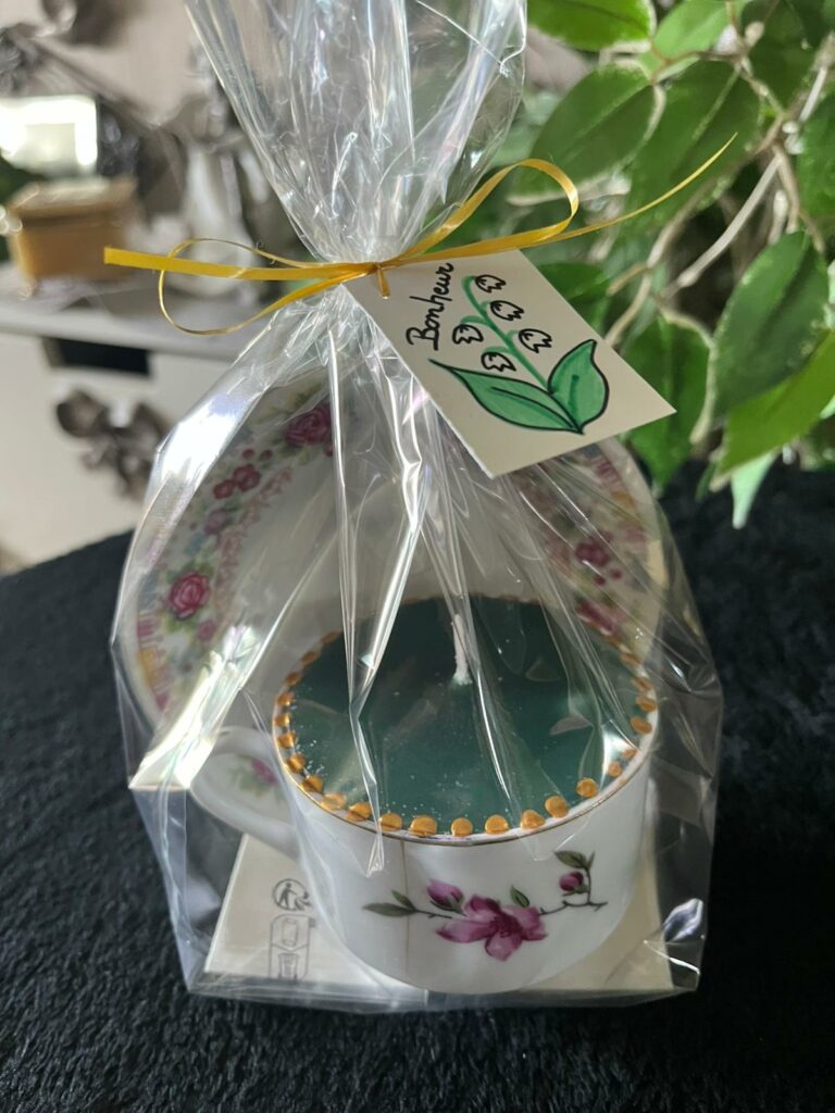 WhatsApp Image 2026-04-17 bougie paques